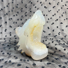 Load image into Gallery viewer, Druzy Agate Geode  Wolf Statue Crystal Healing Handmade Carved Home Decoration Ornament