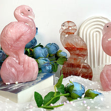 Load image into Gallery viewer, Beautiful Flamingo Carvings