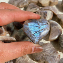 Load image into Gallery viewer, Peach Blue Moonstone Heart Moon