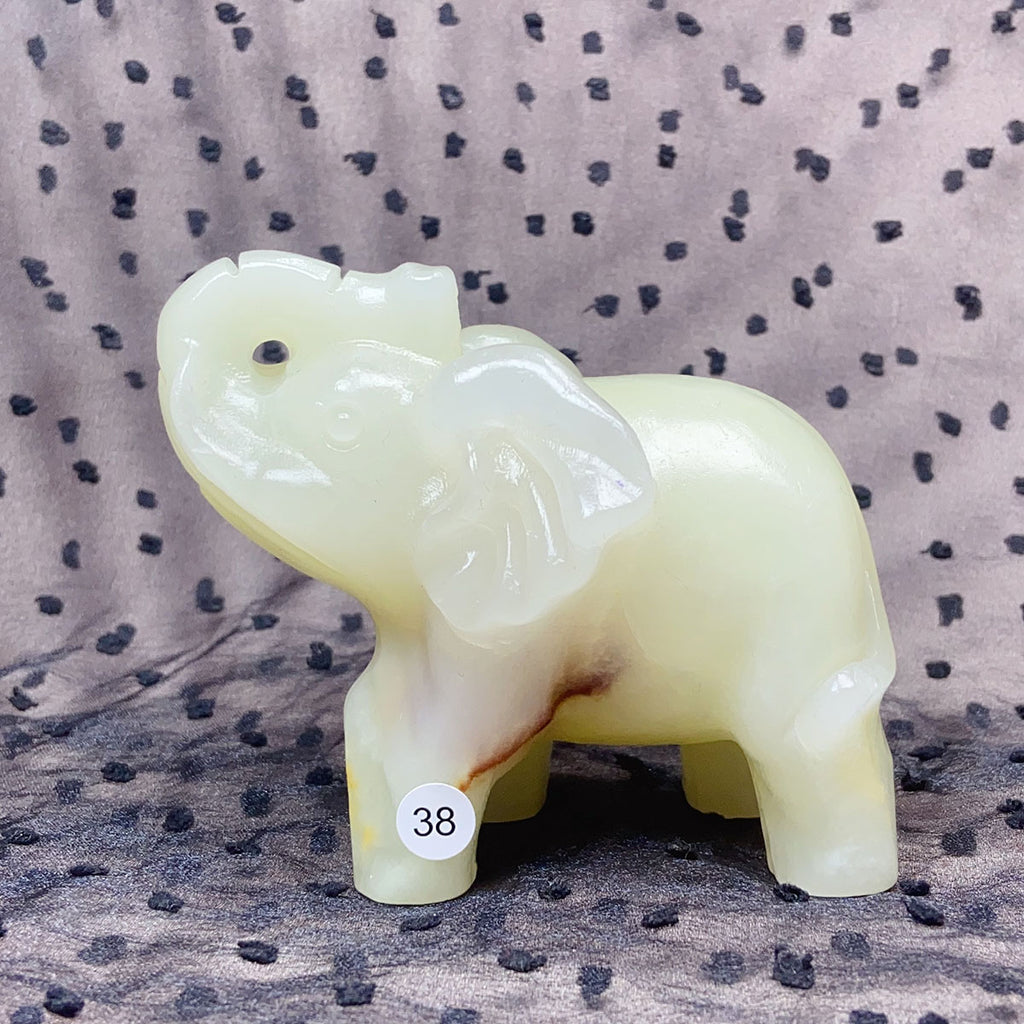Green Onyx Elephant Hand-Carved Animal Decoration Quartz Statue Healing Stone