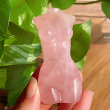 Load image into Gallery viewer, Rose Quartz Lady Body Carvings