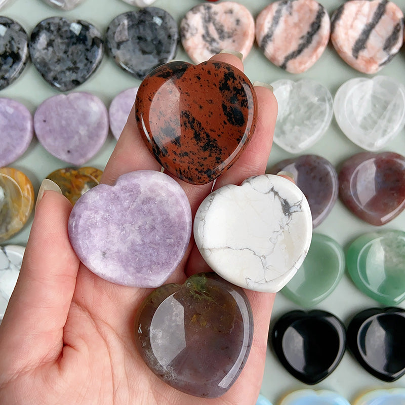 Different Mmaterials Worry Stone Heart Shapes
