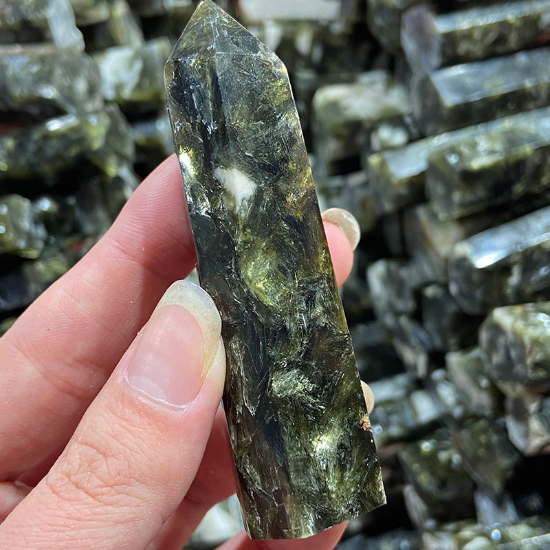 Natural Stone Green Mica Tower