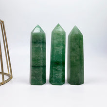 Load image into Gallery viewer, Beautiful Green Strawberry Quartz Tower/Point