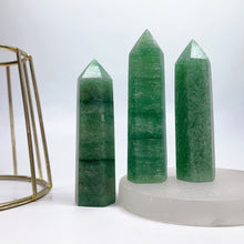 Load image into Gallery viewer, Beautiful Green Strawberry Quartz Tower/Point